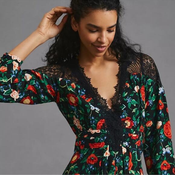 NWT Anthropologie Lacy V-Neck Mini Dress in Black Floral Motif Women’s Size 14 - Picture 4 of 16